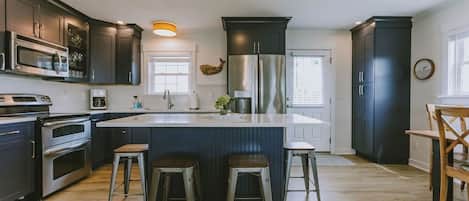 Microwave, oven, stovetop, dishwasher