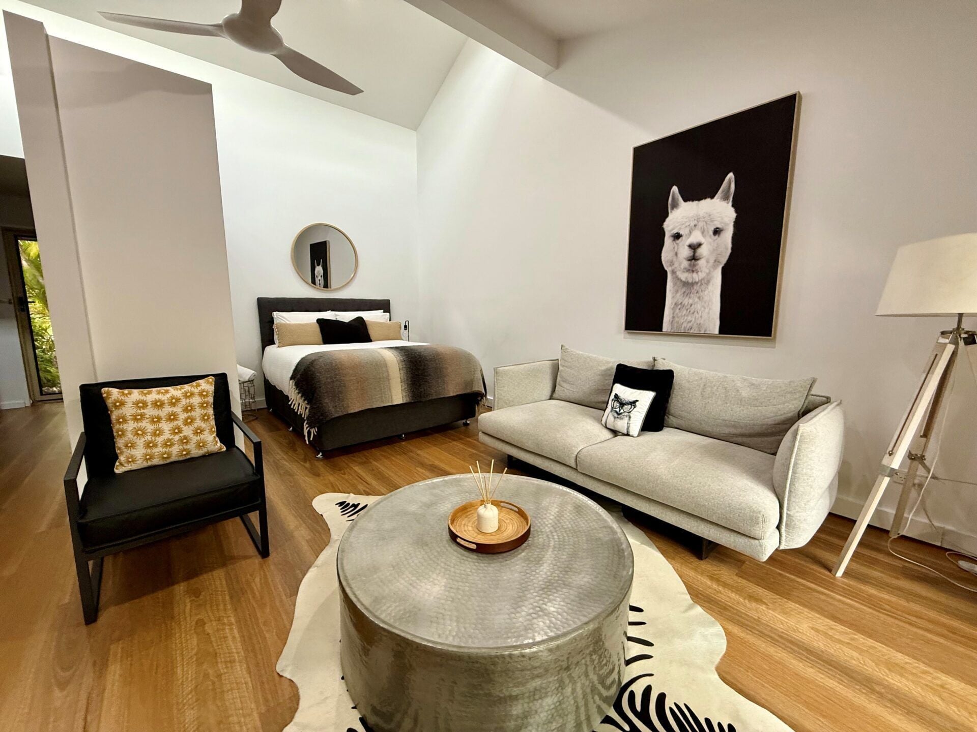 Studiosuite – executive | Individuelt dekorert, individuelt innredet, wi-fi og sengetøy