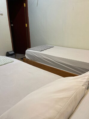 Habitación estándar | 1 dormitorio, escritorio, Internet por cable gratuito