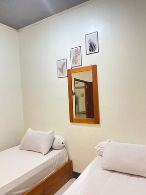 Habitación estándar | Escritorio y internet por cable gratis