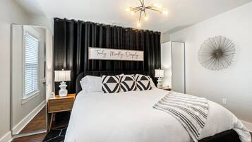 2 bedrooms, iron/ironing board, travel cot, WiFi