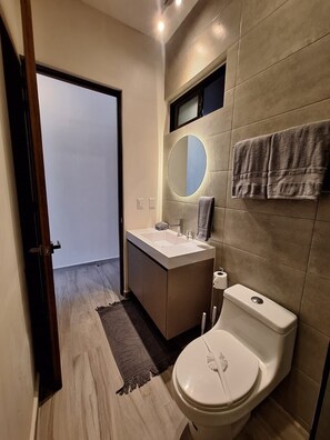 Handtücher, Toilettenpapier