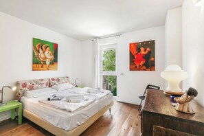 1 bedroom, free WiFi, bed sheets