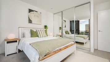 2 bedrooms, iron/ironing board, travel cot, free WiFi