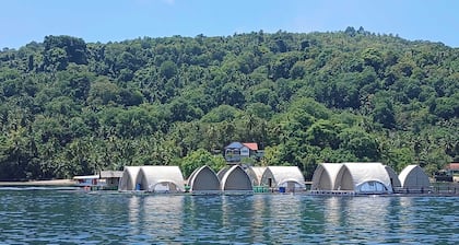Floating Home in Reef Resort Unit 5