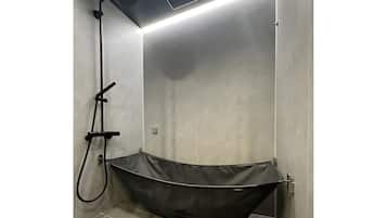 Familien-Suite, Nichtraucher (Max 8 Comfort 4 with Sauna) | Badezimmer