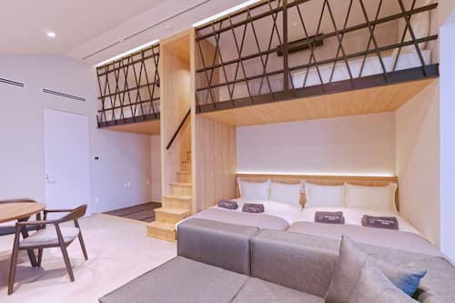 尊榮客房, 非吸煙房 (Family Suite Max8 Comfort4 with Sauna) | 書桌、筆電工作空間、遮光布/窗簾、免費無線上網