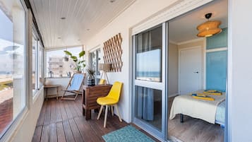 3 habitaciones, acceso a internet y ropa de cama