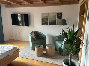 2 室のベッドルーム、インターネット、ベッドシーツ