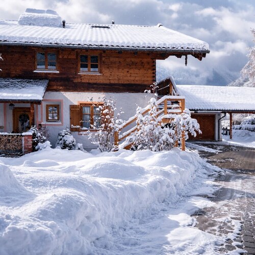 Mountain view apartment, 69sqm, 2 separate bedrooms, balcony with mountain view, up to 6 people