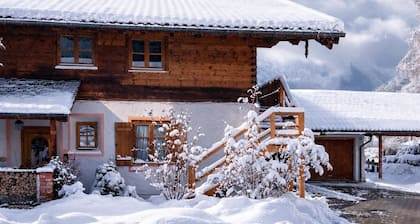 Mountain view apartment, 69sqm, 2 separate bedrooms, balcony with mountain view, up to 6 people