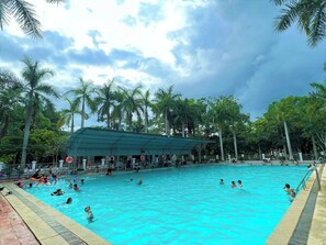 Indoor pool, seasonal outdoor pool