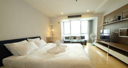 Sukhumvit 13 /5mins walk to BTS Nana / City Center TSS