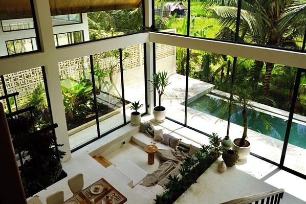 Comfort Villa, 2 Bedrooms, Patio, Pool View