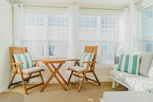 Sea Crescent Cottage | Pool | Firepit | Near Beach