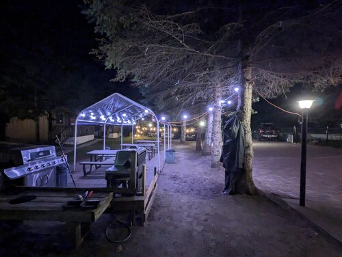 Traditional Tiny Wood Cottage #23 Camping style Cottages 5 minutes to the beach!