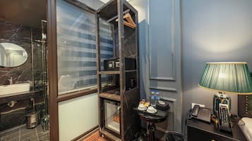 Basic Double Room | Bathroom