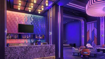2 bars/lounges, lobby lounge