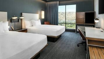 Room, 2 Queen Beds, Non Smoking, River View