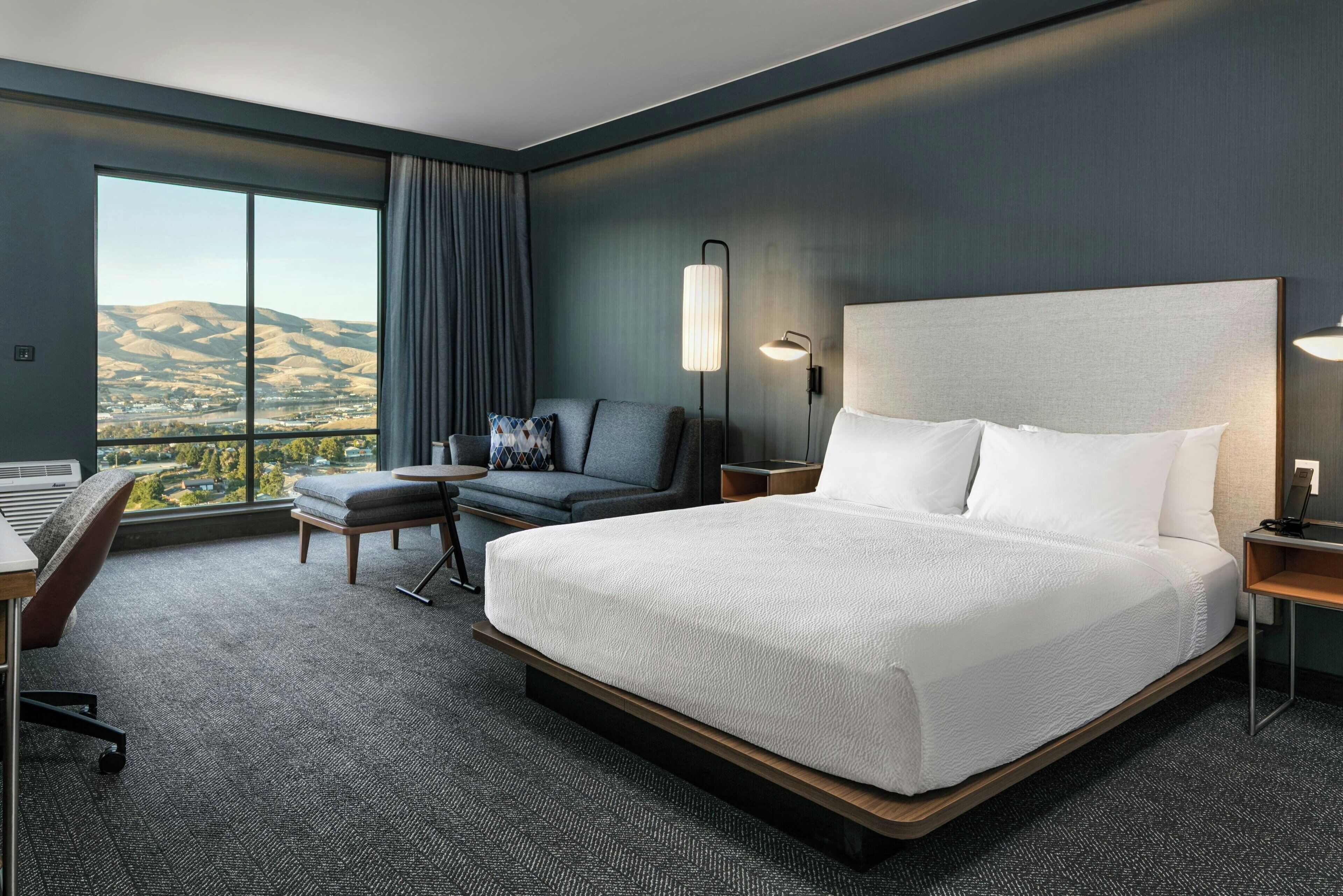 Room, 1 King Bed with Sofa bed, River View | Blackout drapes, iron/ironing board, free WiFi, bed sheets