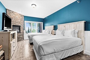 2 bedrooms, iron/ironing board, travel cot, WiFi