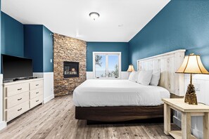 2 bedrooms, iron/ironing board, travel cot, WiFi