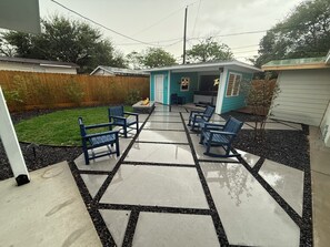 Terrace/patio - Newly Remodeled 3 Bed/2 Bath, Hot Tub, Pet Friendly, Corpus Christi (Corpus Christi)
