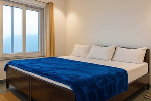 Premium Villa, Valley View | Premium bedding, memory foam beds, desk, laptop workspace