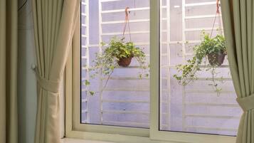 House, Courtyard View | Free WiFi