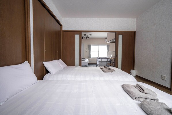 2 bedrooms, iron/ironing board, free WiFi