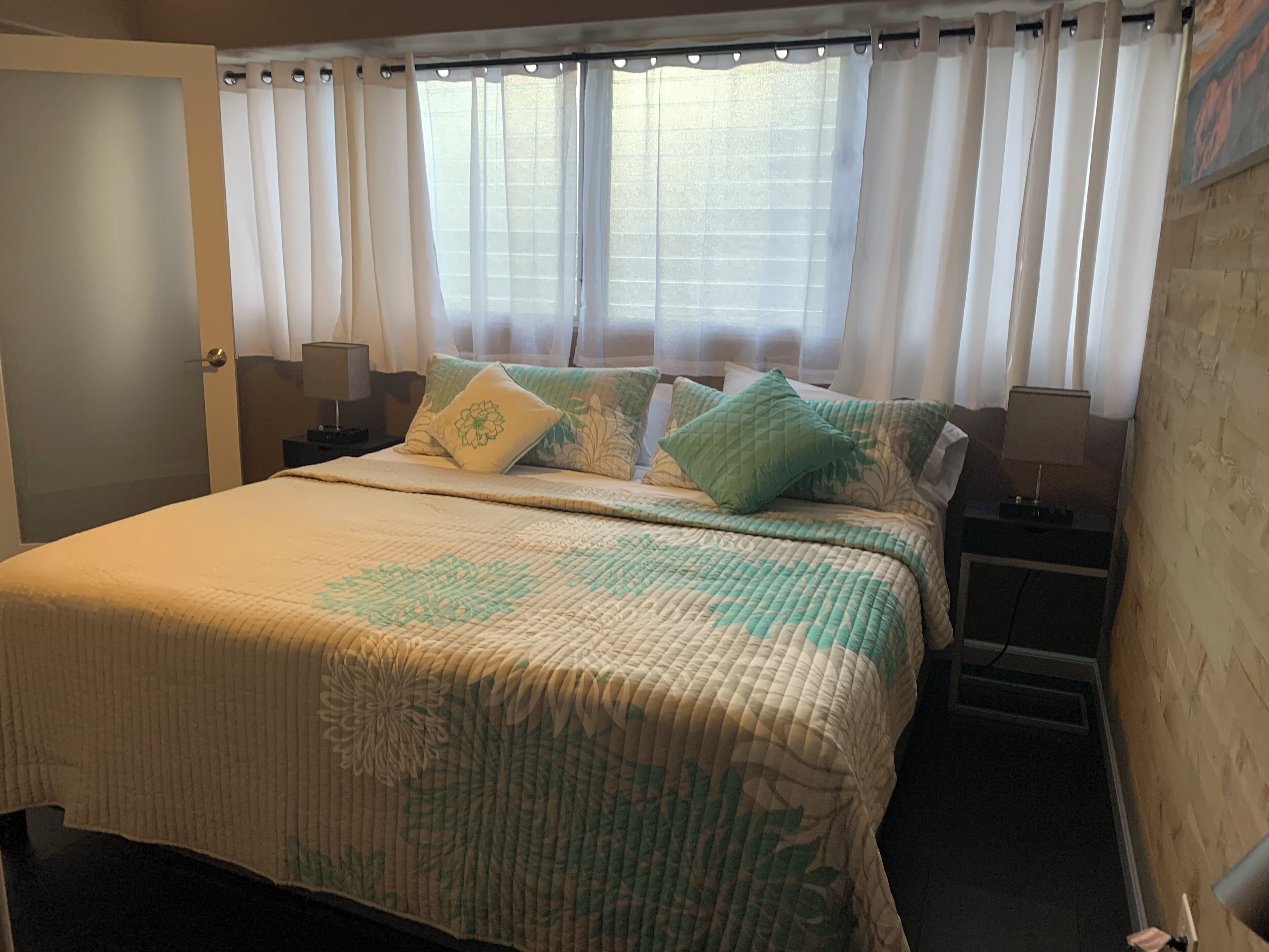 2 bedrooms, desk, iron/ironing board, free WiFi