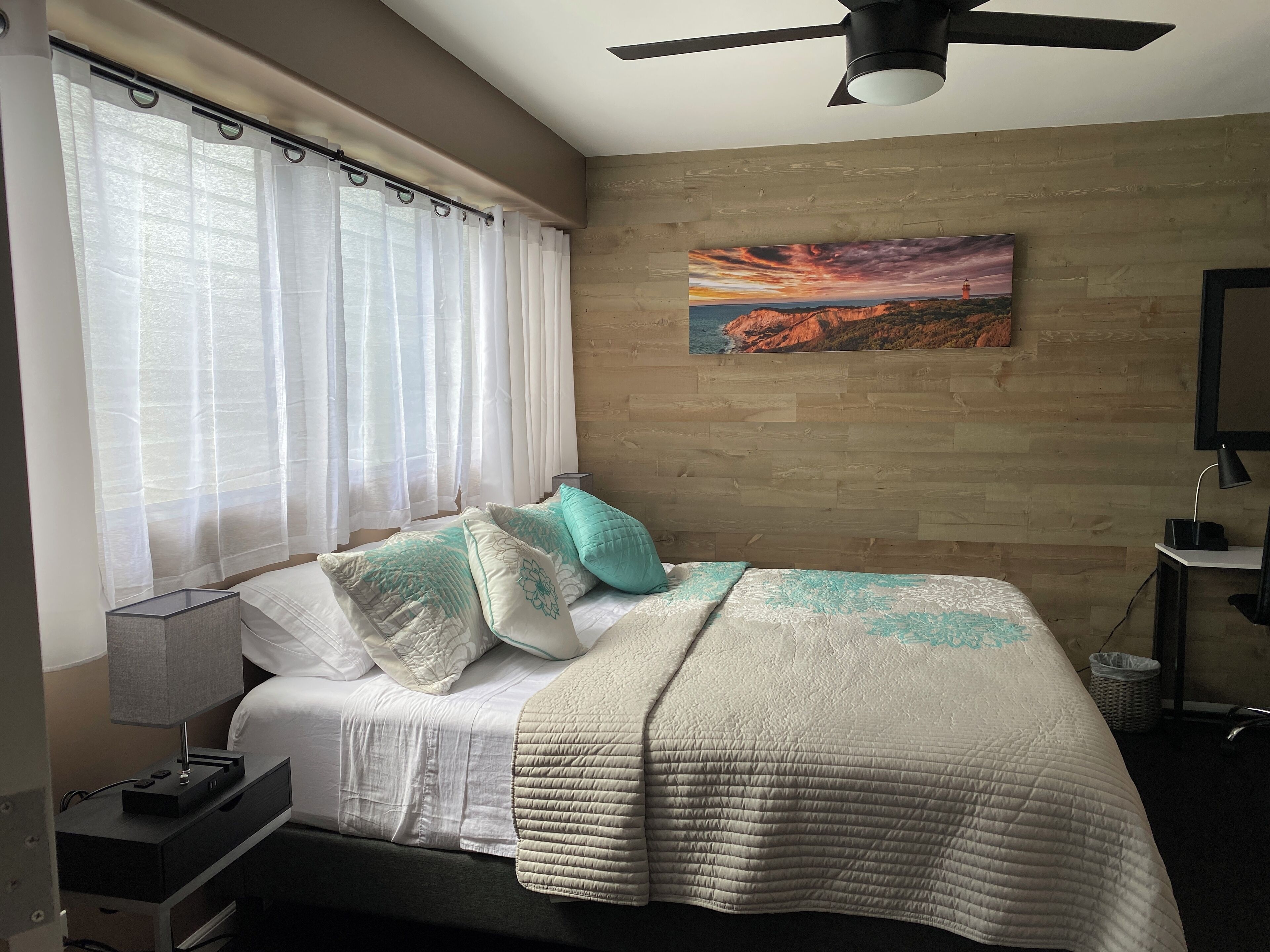 2 bedrooms, desk, iron/ironing board, free WiFi