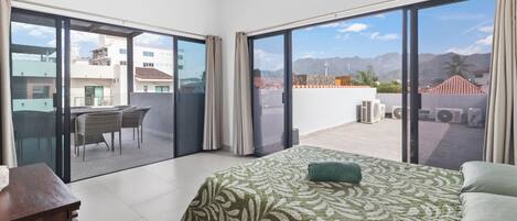 6 Schlafzimmer, Bügeleisen/Bügelbrett, WLAN, Bettwäsche