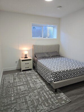 2 dormitorios, tabla de planchar con plancha, wifi gratis y ropa de cama