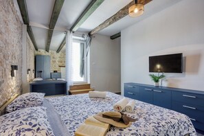 2 chambres, Wi-Fi gratuit, draps fournis