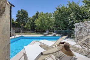 Seasonal outdoor pool - Stone Villa Galant with Pool (Lanisce)