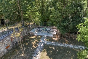 Outdoor dining - Stone Villa Galant with Pool (Lanisce)