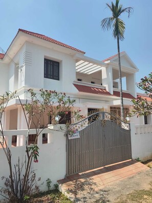 Exterior - Mahanas Paradise (THANJAVUR)