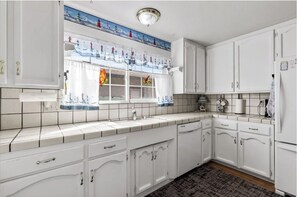 Stovetop, dishwasher