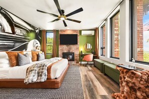 1 Schlafzimmer, Schreibtisch, Bügeleisen/Bügelbrett, Reisekinderbett