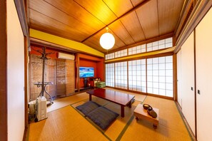 House, Balcony, Ocean View | WiFi (free), bed sheets - Azamian Atami (Atami)