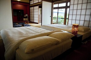 Apartment, Balcony, Ocean View | Free WiFi - Azamian Atami (Atami)