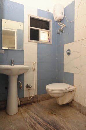 Bathroom - Hotel TRS Royal Ruby Retreat (Puri)