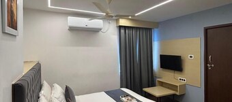 Wildwings premium hotel