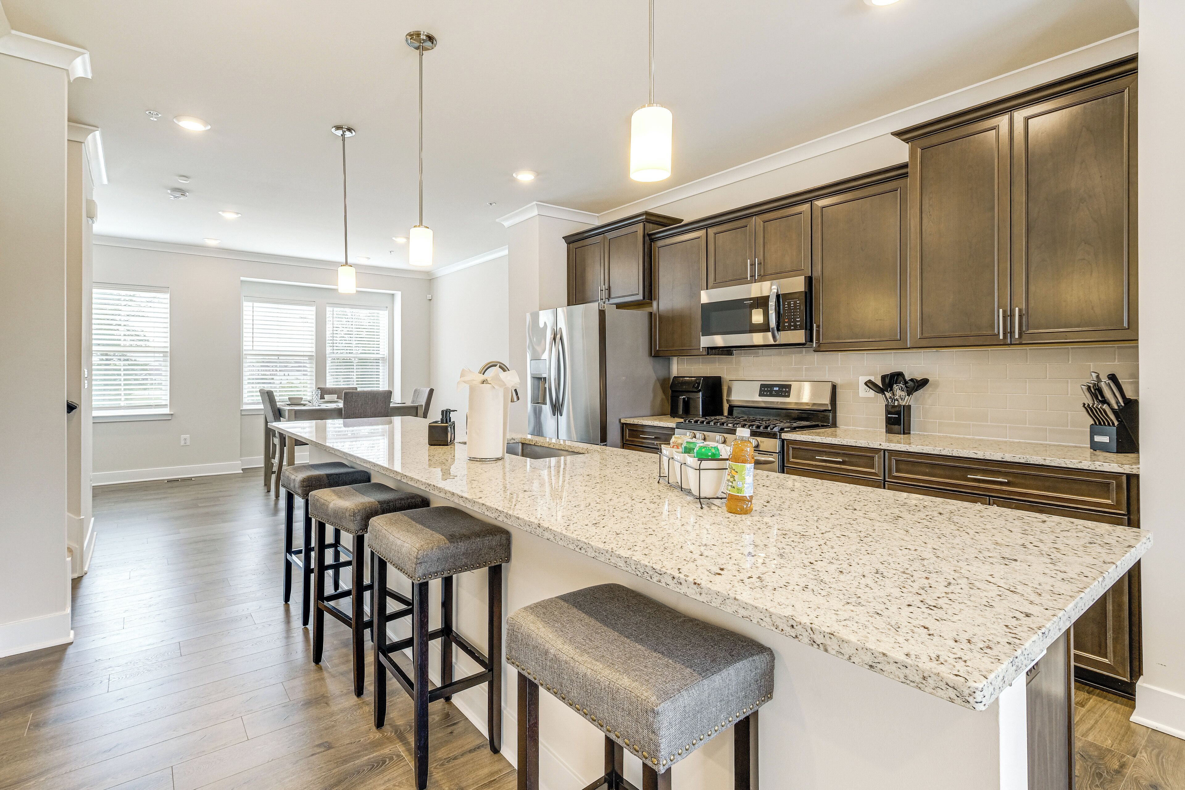 Fridge, microwave, dishwasher, coffee/tea maker