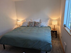 3 bedrooms, WiFi, bed sheets