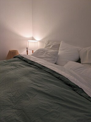 3 bedrooms, desk, travel crib, free WiFi