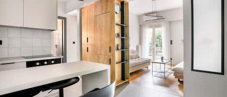 Departamento, 2 habitaciones, cocina, vista a la ciudad | Servicio a la habitación