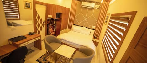 Deluxe Studio Suite, Non Smoking