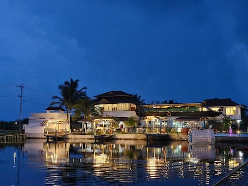 S Cross Munroe Island Resort